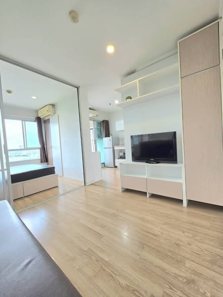 bedroom of Lumpini Ville La Salle – Bearing