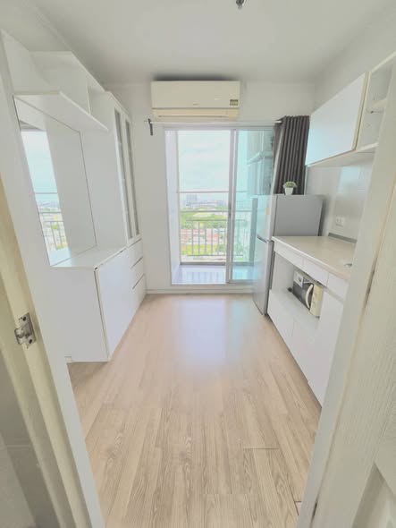 bedroom and room interior of Lumpini Ville La Salle – Bearing