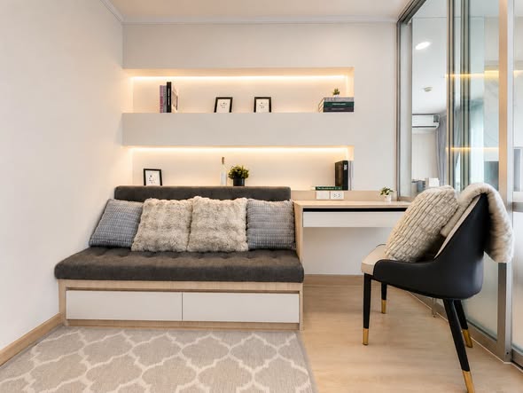 living room and bathroom of Lumpini Ville La Salle – Bearing