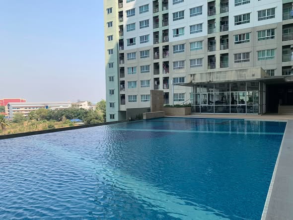 pool of Lumpini Ville Naklua – Wong Amat BuildingC