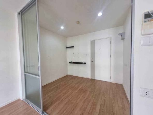 bedroom and room interior of Lumpini Ville On Nut