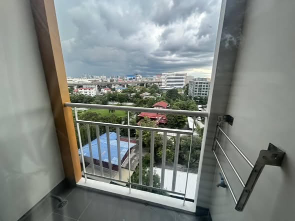 Lumpini Ville Phattanakarn-Srinakarin Condominium