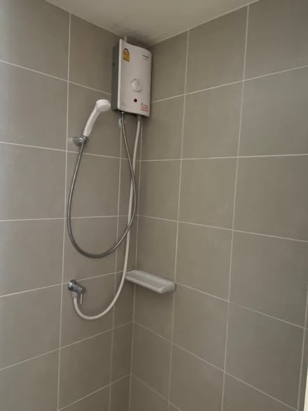 bathroom of Lumpini ville Sukhumvit 101/1