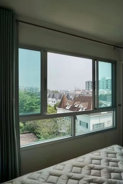 bedroom and room interior of Lumpini Ville Sukhumvit 109 – Bearing