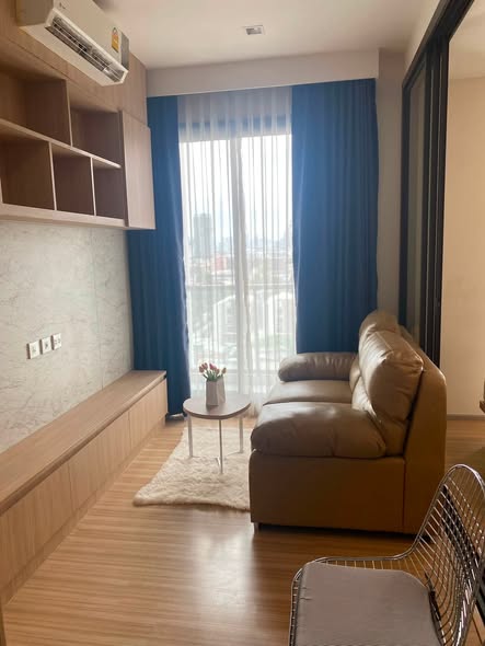 living room and bedroom of M Jatujak