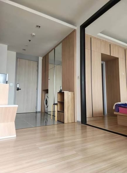 room interior of M Jatujak