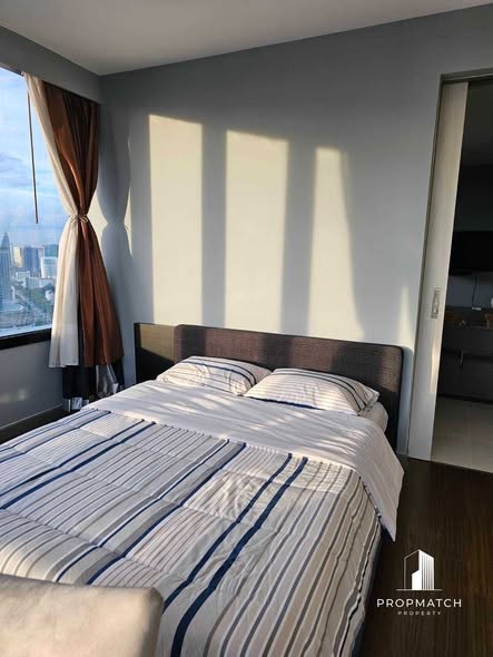 bedroom of M Silom