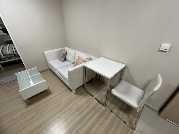 room interior of M Society Condominium