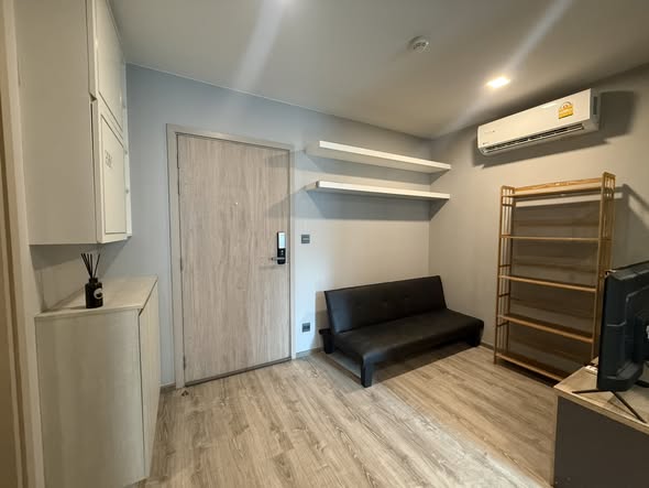 bedroom and room interior of Maestro 19 Ratchada19 – Vipha