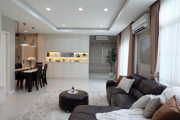 bedroom and living room of Mantana 2 Bangna Km. 7