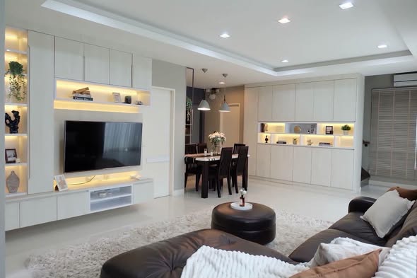 living room and kitchen of Mantana 2 Bangna Km. 7