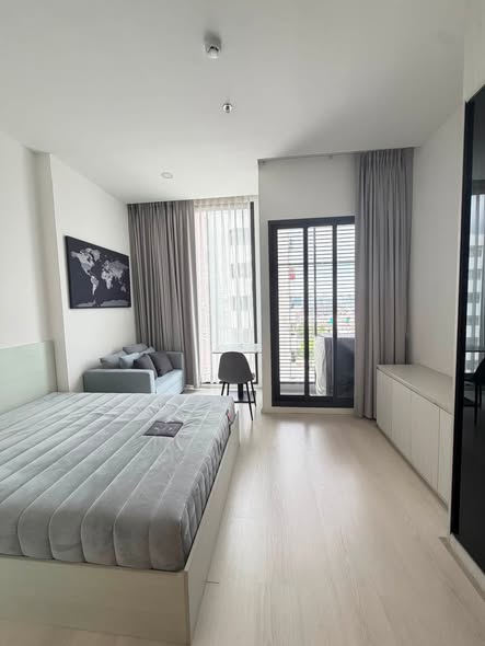 bedroom of แมสซารีน รัชโยธิน | Mazarine Ratchayothin by Grand Unity