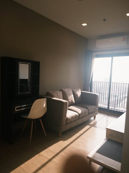 living room of Metris Rama 9-Ramkumhang