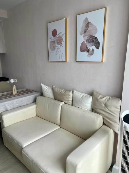 living room of Metro Luxe Riverfront Rattanathibet