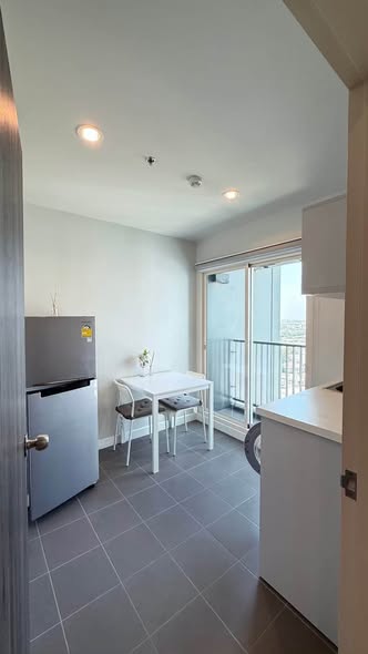 bedroom of Metro Sky Wutthakat