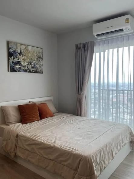 bedroom of Metro Sky Wutthakat
