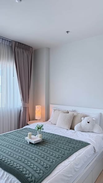 bedroom of Metro Sky Wutthakat