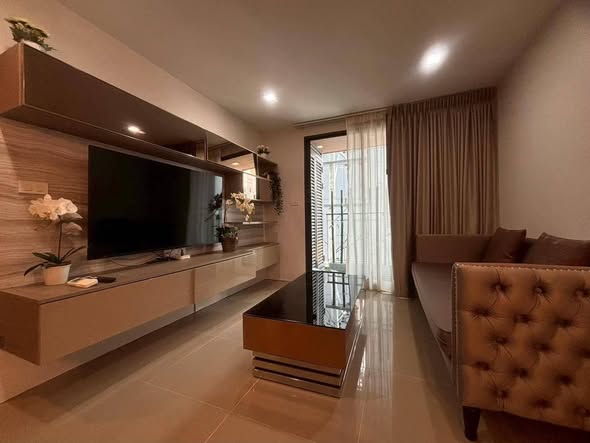 living room and bedroom of Mirage Sukhumvit27