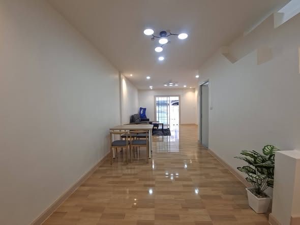 Monwadee Housing