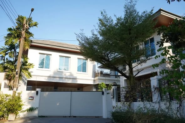 Mooban Home Place