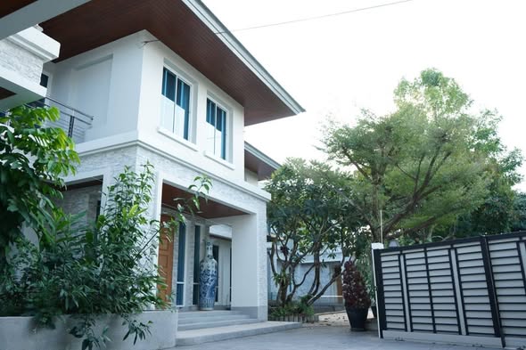 Mooban Home Place
