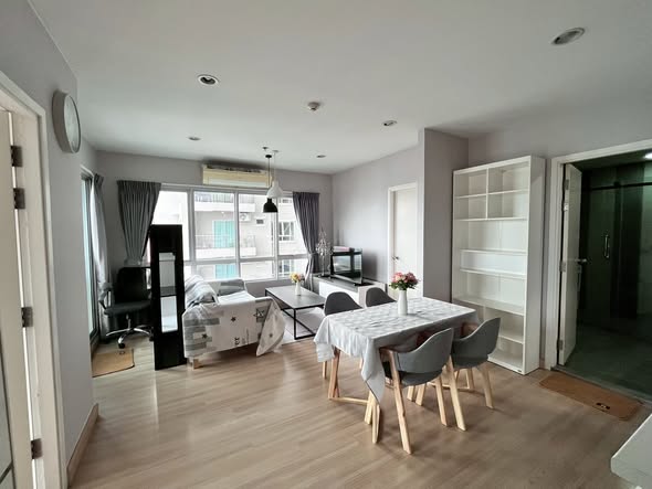 room interior of Motif Condo