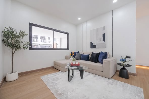 living room of MRT : Chokchai 4