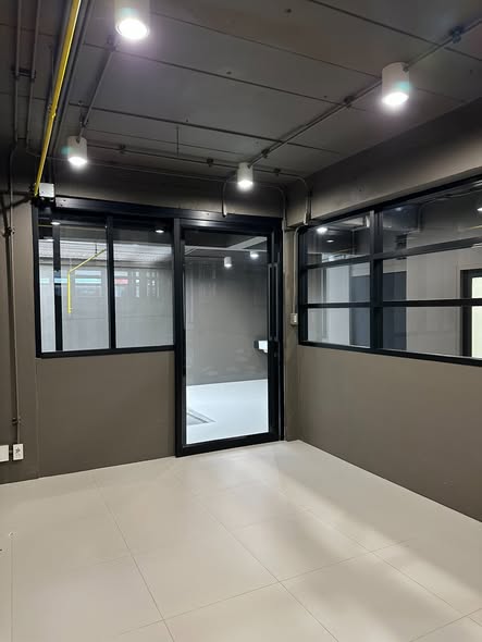 room interior of MÉTIER Rama 9