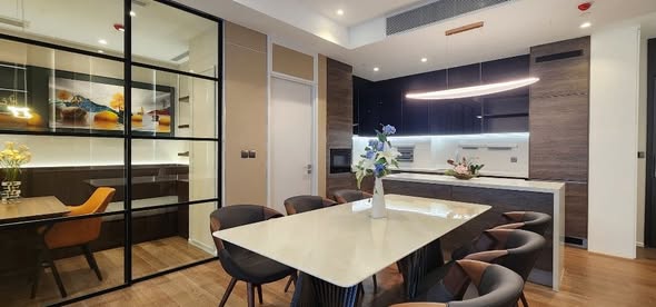 kitchen of MUNIQ LANGSUAN