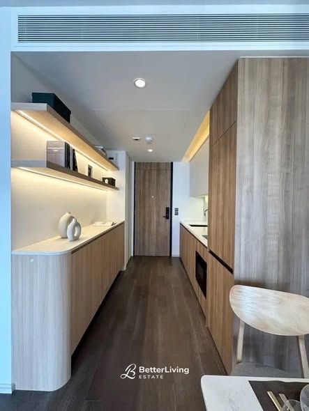 room interior of MUNIQ Sukhumvit 23