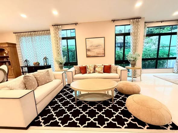 living room of Nantawan Rama 9 – New Krungthepkreetha