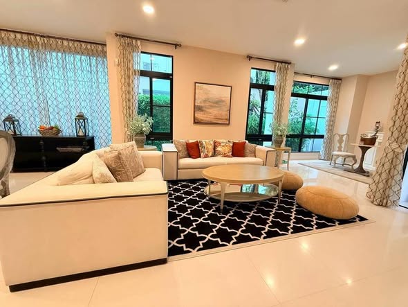 living room of Nantawan Rama 9 – New Krungthepkreetha