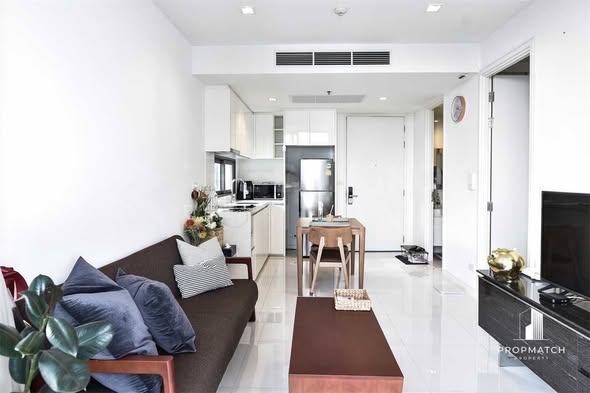 living room of Nara 9