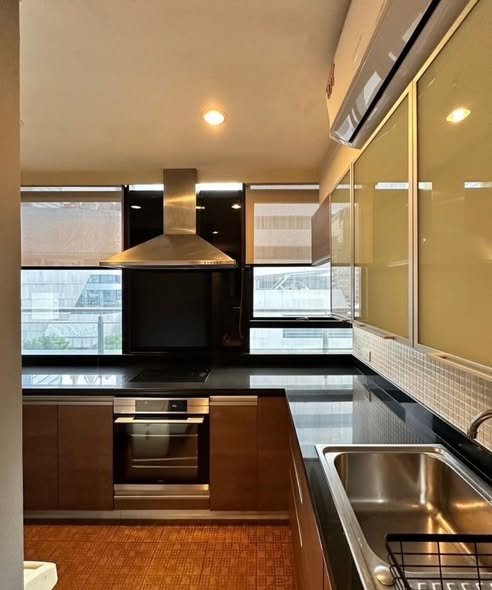bathroom and kitchen of New House Condominium