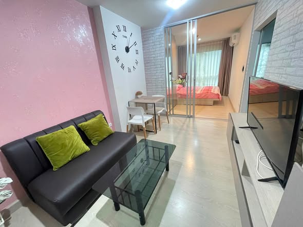 living room and bedroom of คอนโด Niche id