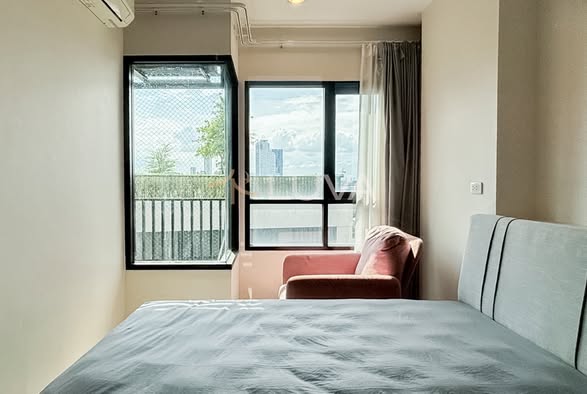 bedroom and room interior of นิช โมโน เมกะ สเปซ บางนา (Niche MONO Mega Space Bang Na)