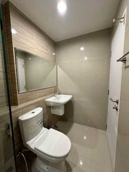 bathroom of Niche MONO Sukhumvit Bearing