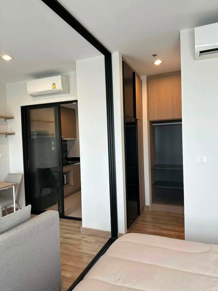 bedroom and room interior of Niche MONO Sukhumvit Bearing