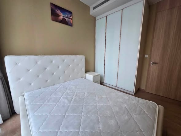 bedroom of Noble BE 19