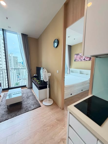 bedroom of Noble BE 19