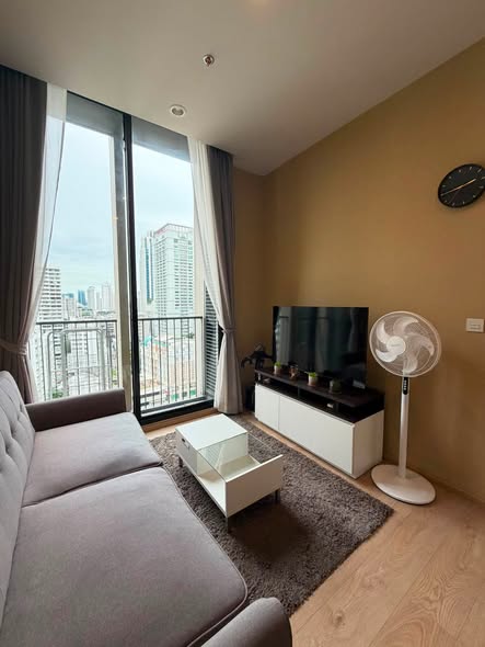 living room and bedroom of Noble BE 19