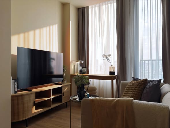 bedroom and living room of Noble Form Thonglor โนเบิล ฟอร์ม ทองหล่อ