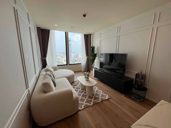 bedroom and living room of Noble Form Thonglor โนเบิล ฟอร์ม ทองหล่อ