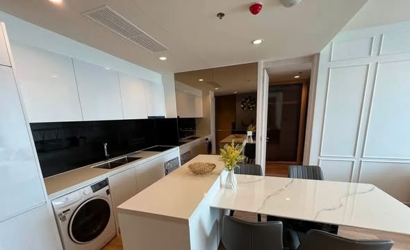 kitchen of Noble Form Thonglor โนเบิล ฟอร์ม ทองหล่อ