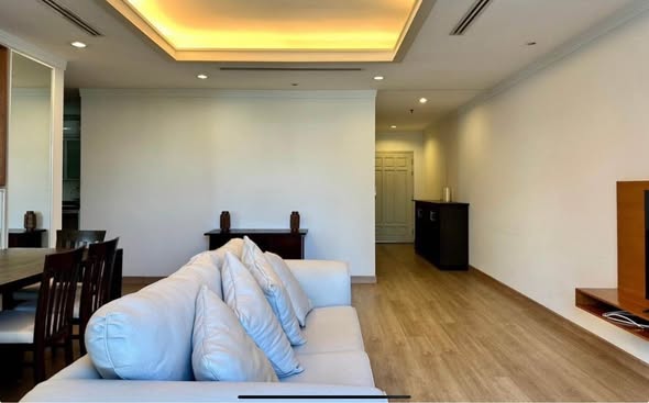 living room of Noble Ploenchit