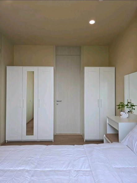 bedroom and room interior of Noble Recole