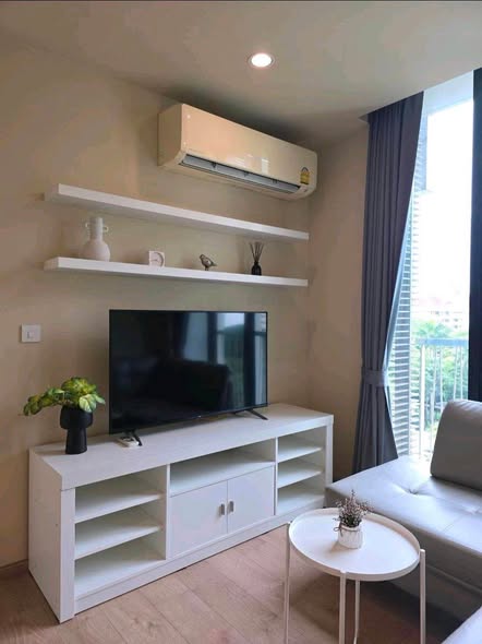 living room of Noble Recole