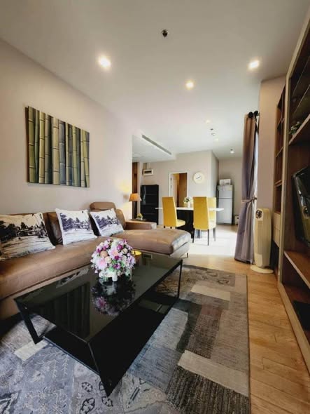 living room and bedroom of Noble Refine
