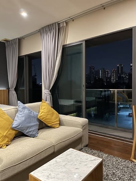 bedroom and living room of Noble Remix