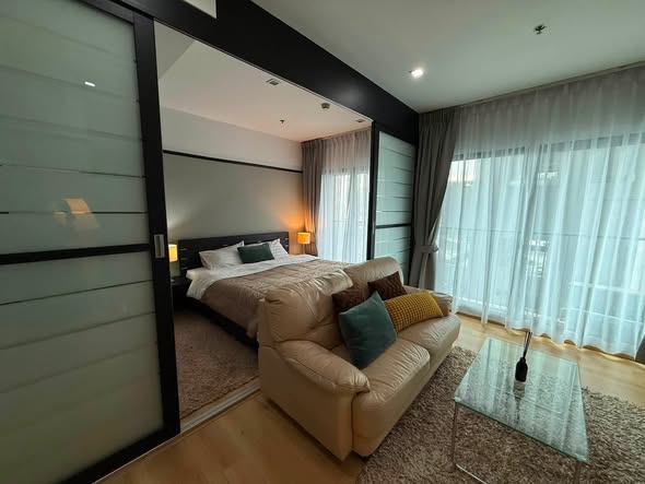 bedroom and room interior of Noble Remix